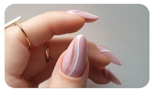 7 Korzyści z robienia samemu manicure lakierami hybrydowymi VS w salonie kosmetycznym